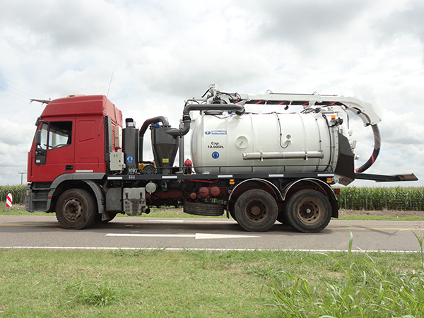 alto-vacio-sobre-camion-equipo-3