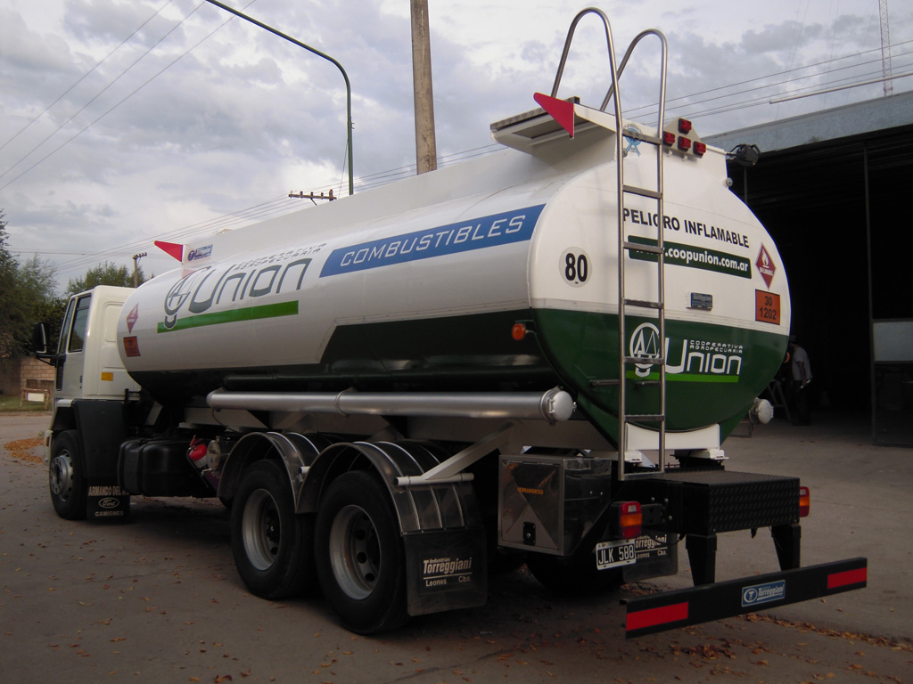 tanque-transporte-combustible