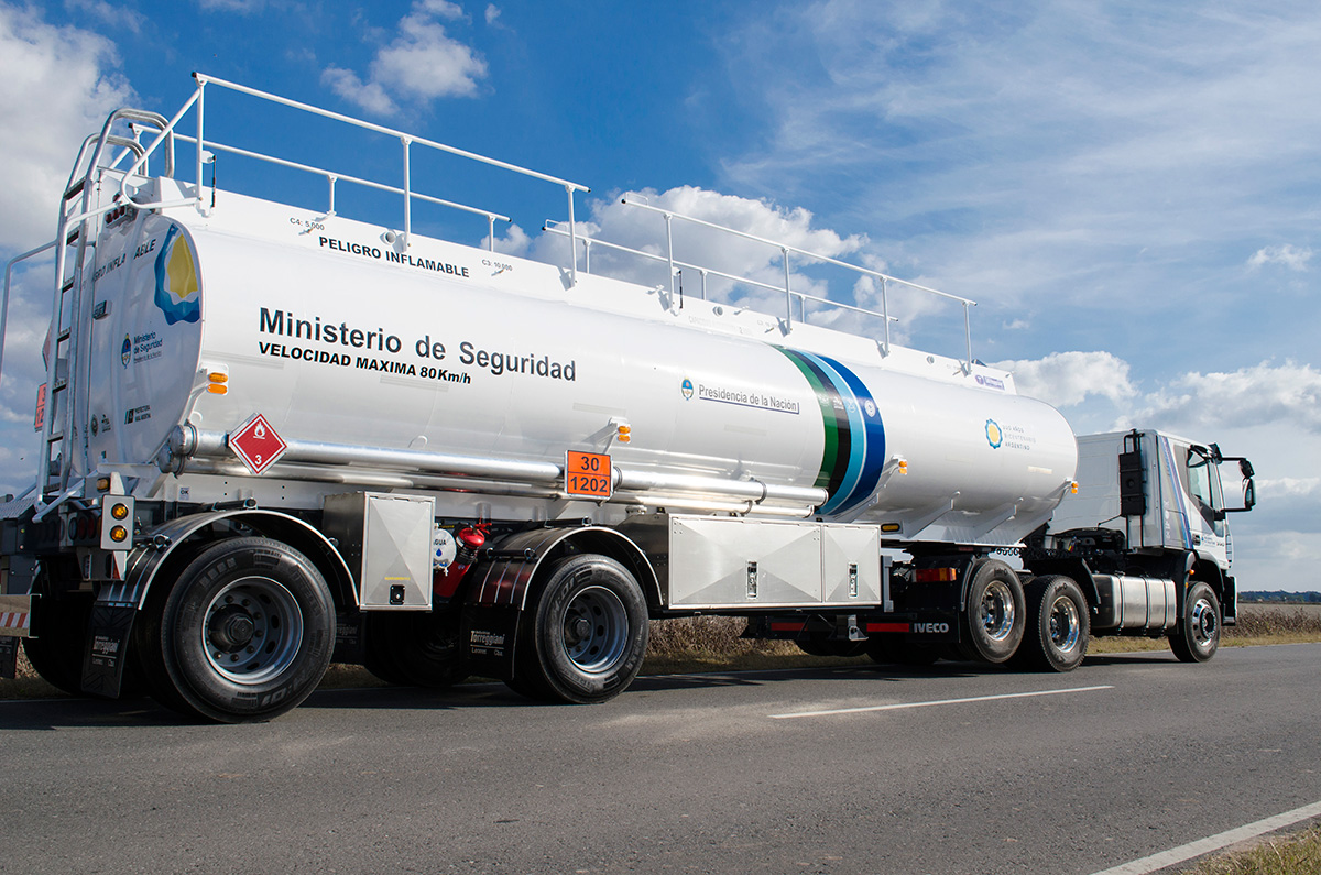 semirremolque-transporte-carga-liquida-b