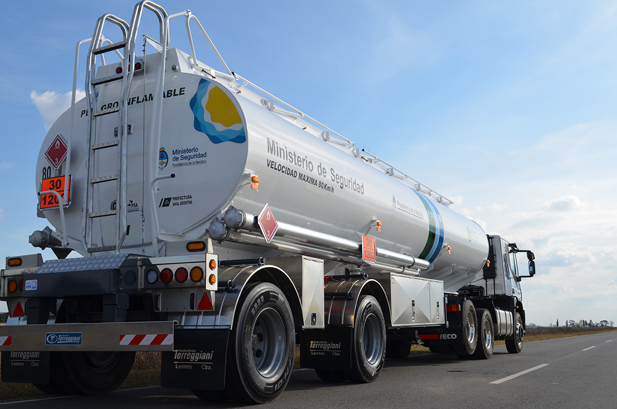 semirremolque-transporte-carga-liquida-c